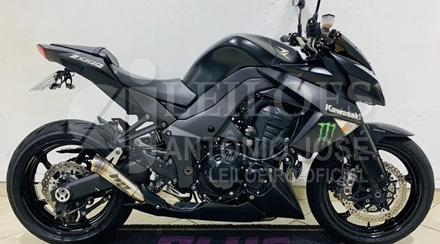 Lote 008 - Kawasaki Z-1000 2013