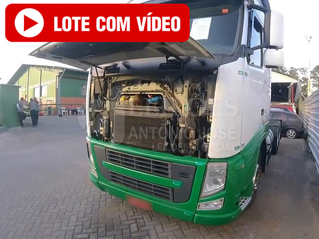 LOTE 006 - Volvo FH 460 2015