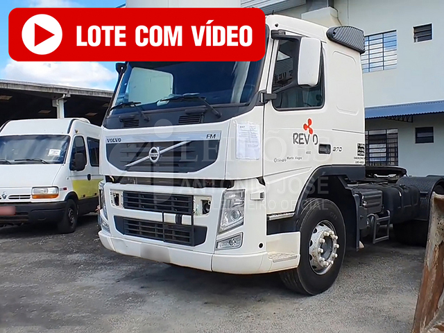 LOTE 008 -  Volvo FM 370 6x2t 2014