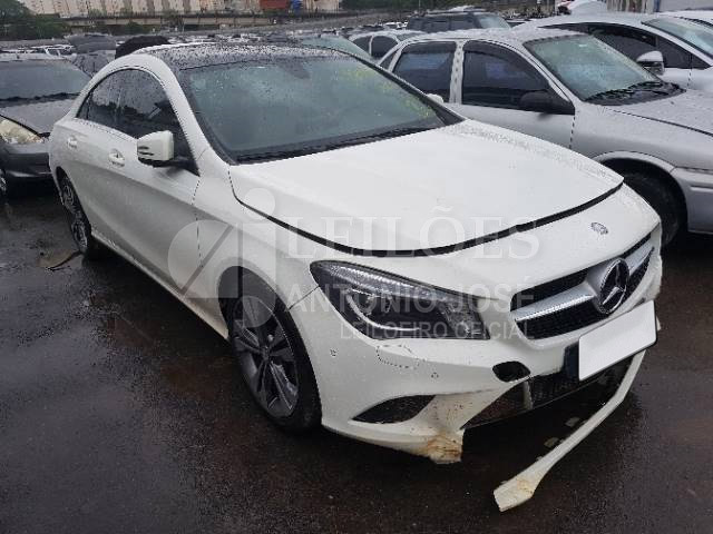 LOTE 008 - MERCEDES BENZ CLASSE CLA 200 1.6 16V 2015