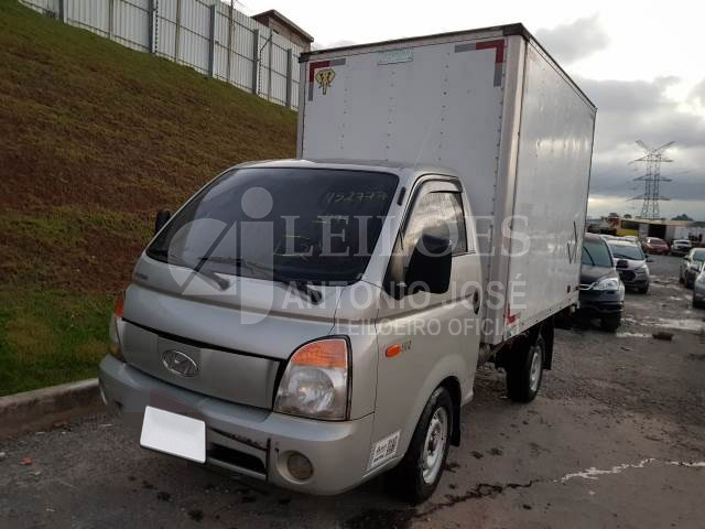 LOTE 028 - HYUNDAI HR HD 2.5 16V TCI TURBO 2012