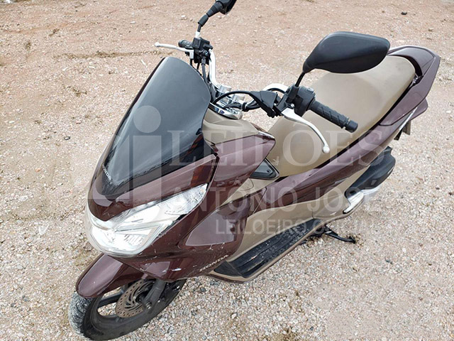 LOTE 018 - HONDA PCX 150 DLX 2018