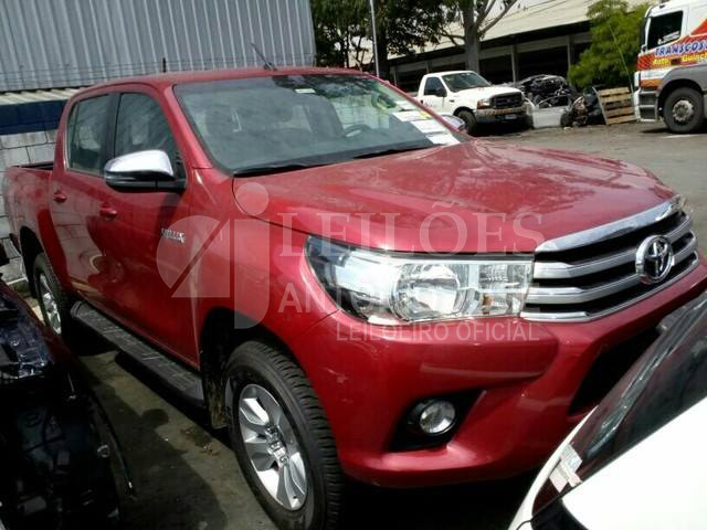 LOTE 022 - Toyota Hilux 2.7 CD SRV 4x4 (Aut) 2019