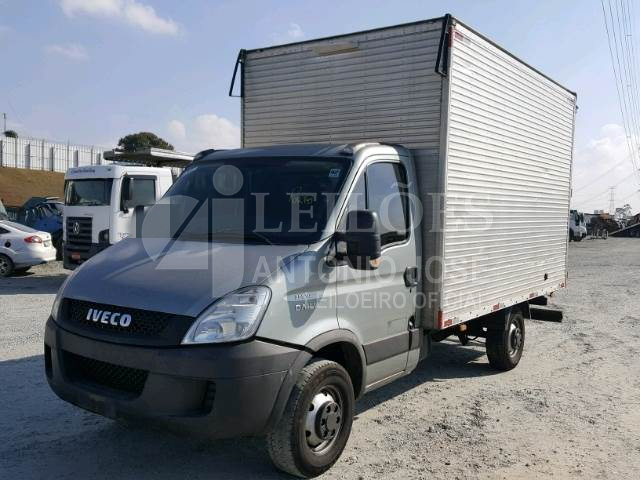 LOTE 024 - IVECO DAILY CHASSI 3.0 2014