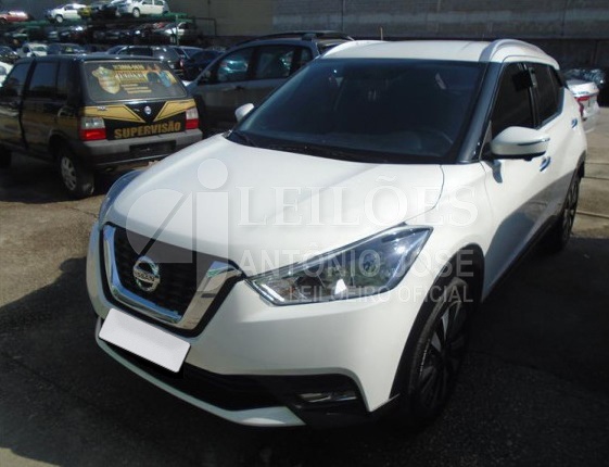 LOTE 024 - NISSAN KICKS SL CVT 2019