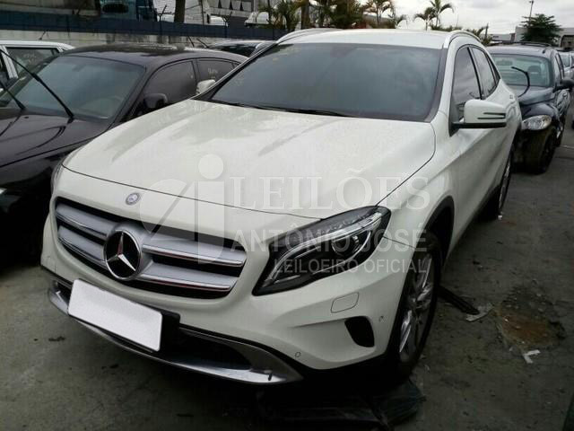 LOTE 021 - Mercedes-Benz GLA 200 Style 2016