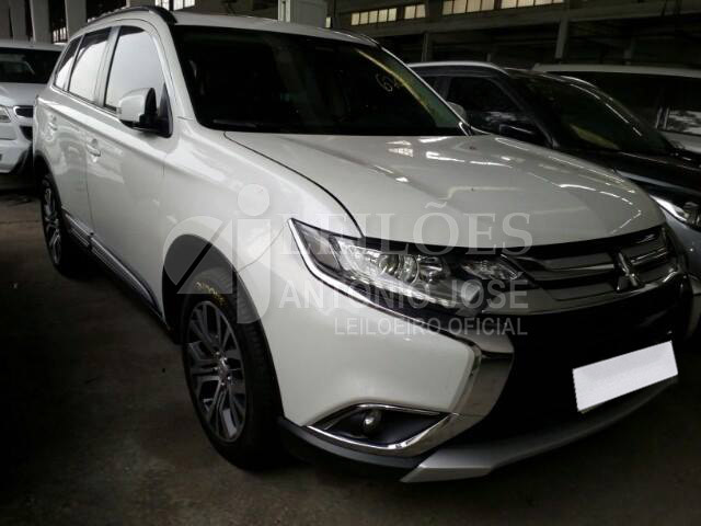 LOTE 012 - Mitsubishi Outlander 2.0 16V CVT 2017