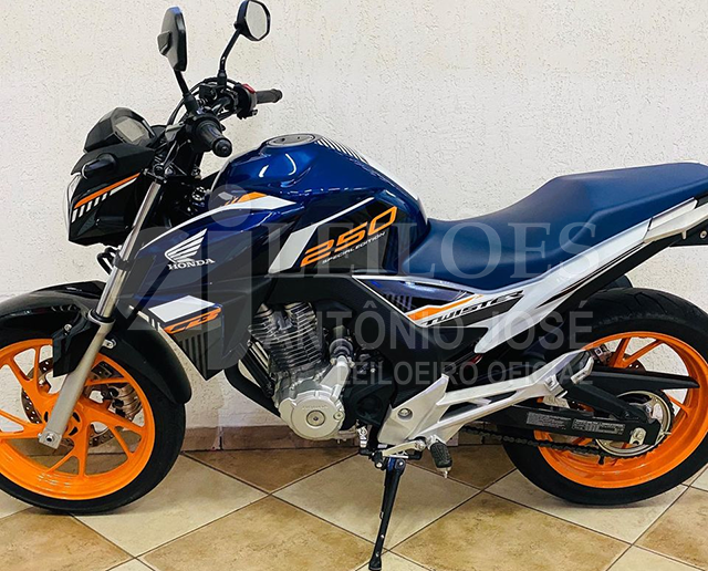 Lote 012 - Honda cb 250 twister 2020