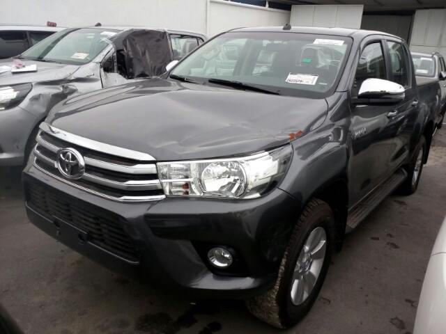 LOTE 035 Toyota Hilux 2.7 SRV 