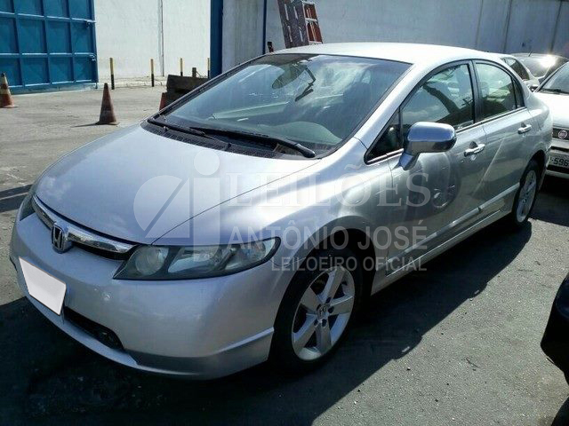 LOTE 015 - HONDA CIVIC SEDAN LXS 1.8 16V 201