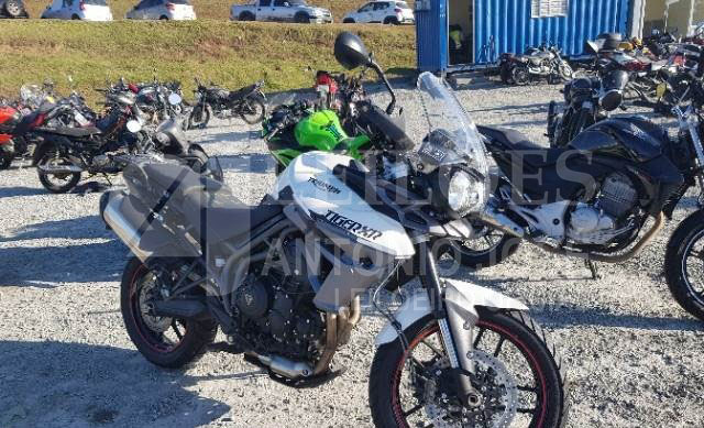 LOTE 004 - TRIUMPH TIGER 2018 