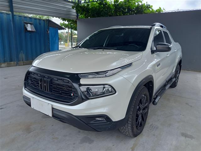 LOTE 042 FIAT TORO ULTRA AT9 4X4