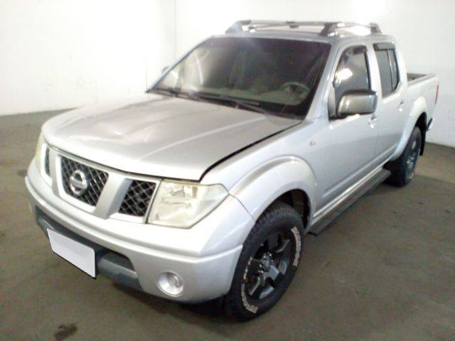 LOTE 076 NISSAN Frontier 2.5 TD CD SV