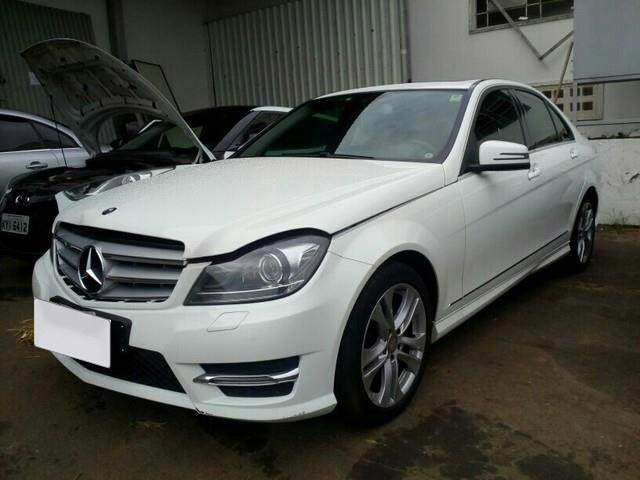 LOTE 020 Mercedez-Benz C180 Sport Vision 2014