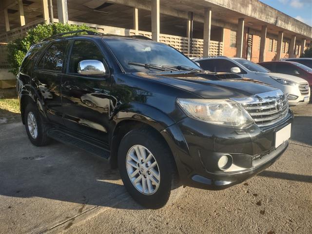 LOTE 004 HILUX SW4 SRV4X4 2015/2015 