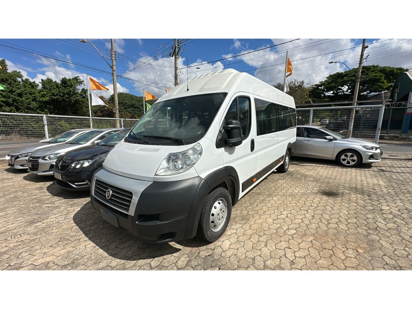 LOTE 001 DUCATO EXECUTIVO 16L 