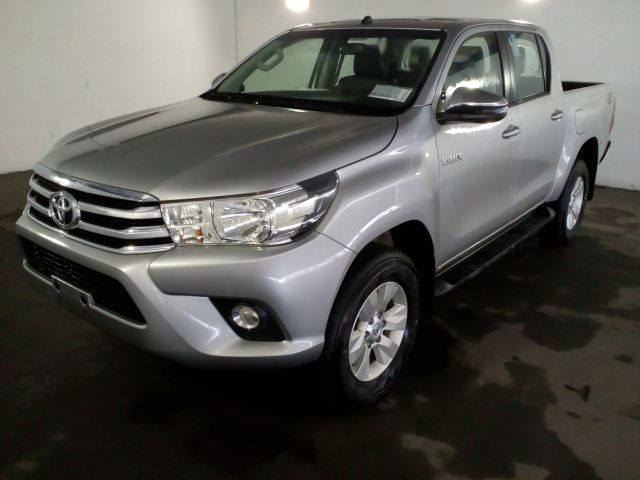 LOTE 100 TOYOTA HILUX 2.8 TDI SRV CD