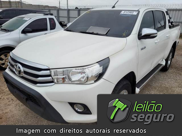 LOTE 002 TOYOTA HILUX CD 2016