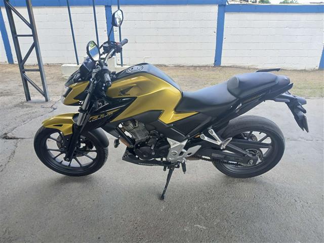 LOTE 015 CB300F TWISTER ABS 2023/2023 