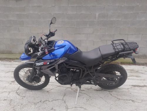 LOTE 034 TRIUMPH TIGER 800 XCX