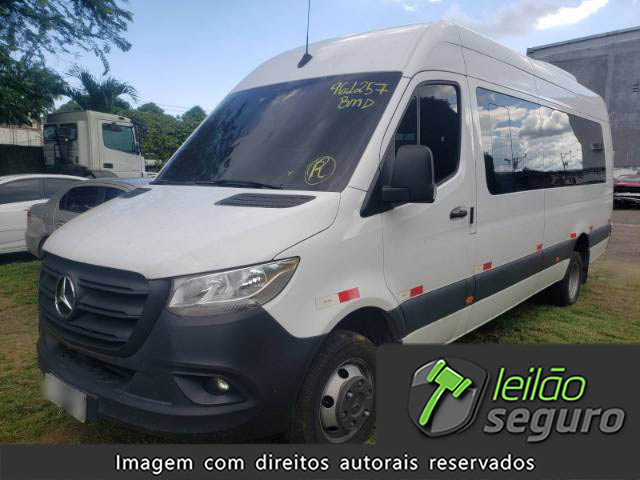 LOTE 031 MERCEDES BENZ SPRINTER