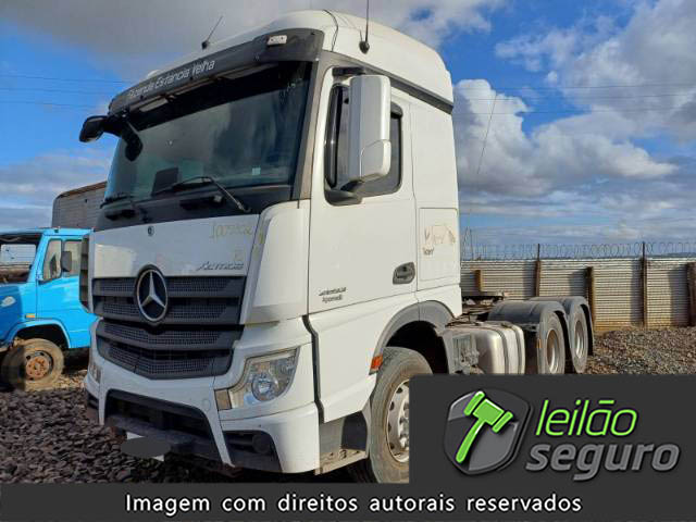 LOTE 004 MERCEDES BENZ ACTROS 