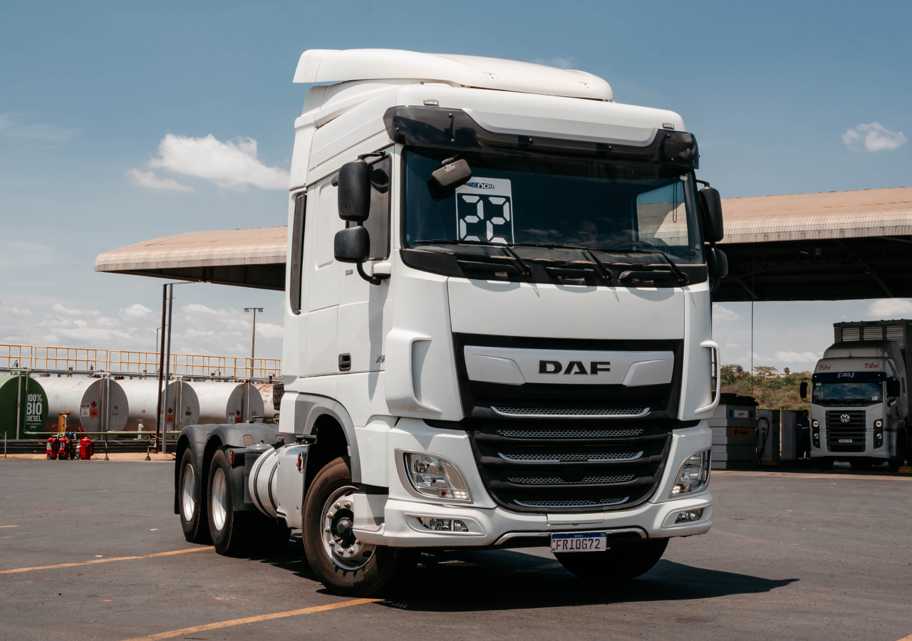 LOTE 022 DAF XF 530 