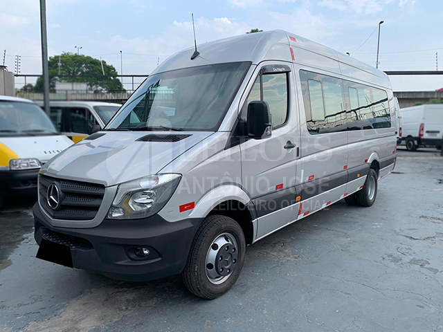 LOTE 018 - Mercedes-Benz Sprinter 515 BIG 19 Lugares Executiva 2019