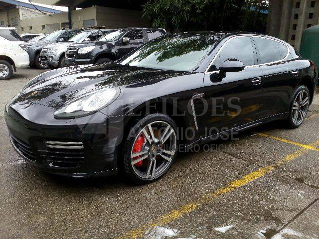 LOTE 001 - PORSHE PANAMERA 4.8 Turbo 4WD 2010